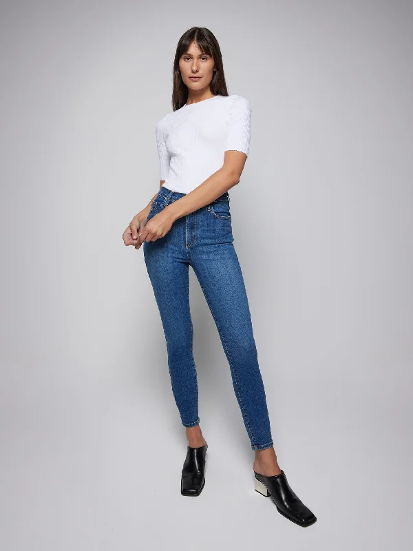 Fashion Chic Comfort Siren Skinny Ankle Prime