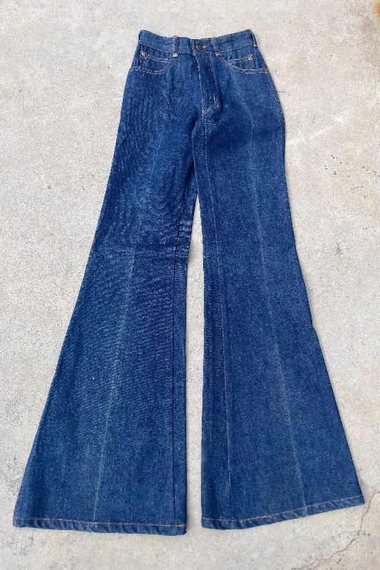 Comfortable Streetwear Choices SALE Vintage 70s Wide Leg Bell Bottom Jeans, Chemin De Fer, Fits XXS Comfortable Streetwear Choices SALE Vintage 70s Wide Leg Bell Bottom Jeans, Chemin De Fer, Fits XXS
