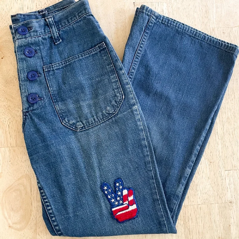 Simple Comfort Choices Vintage 60s/70s Wrangler Bell Bottom Jeans, Hippie Patches XS/S Simple Comfort Choices Vintage 60s/70s Wrangler Bell Bottom Jeans, Hippie Patches XS/S