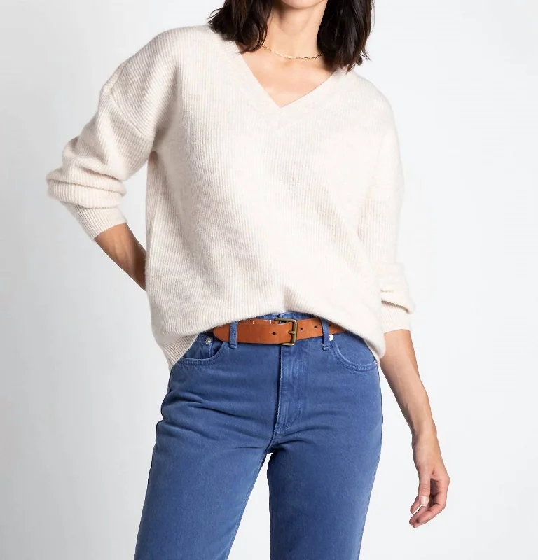 Streetwear Comfort Pieces Maria Sweater In Frappe